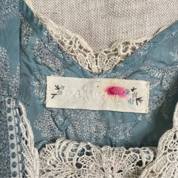 Velvet by Graham & Spencer 100% silk floral slip dress - Picture 6 of 9